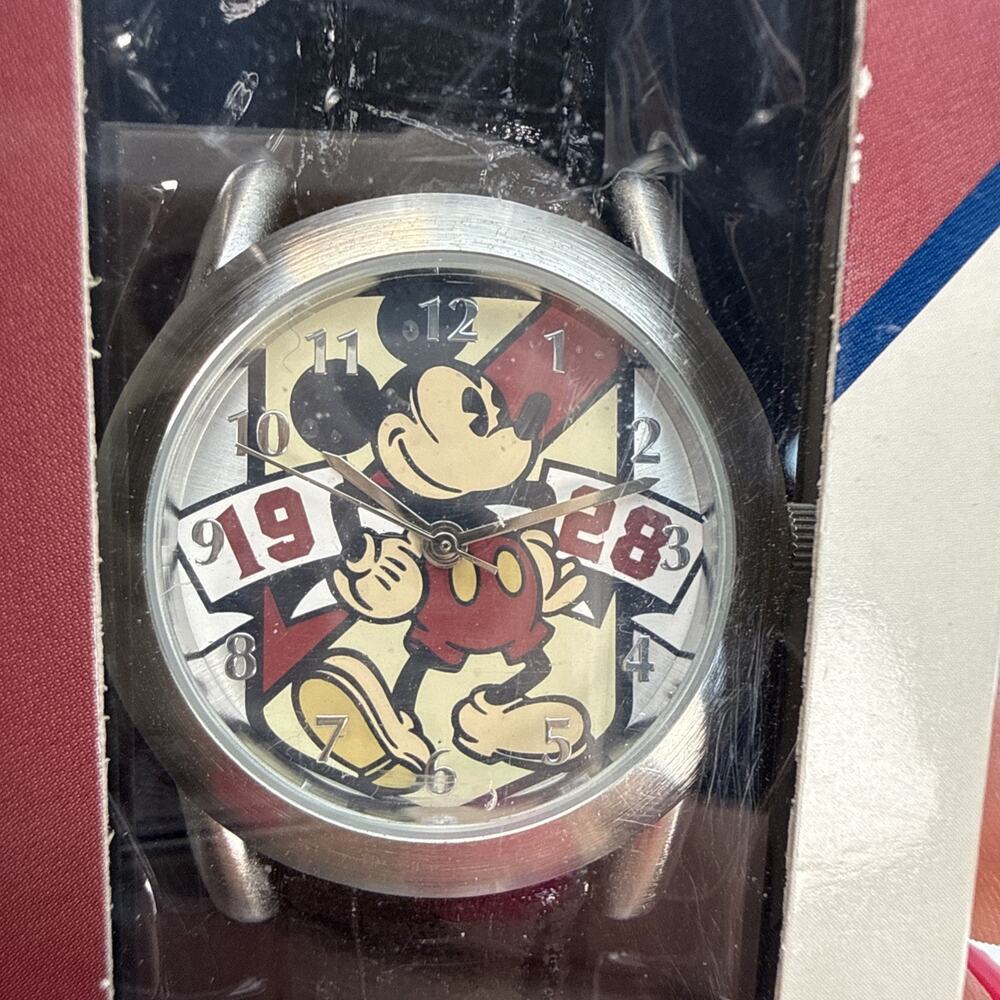 Disney Parks NIB MICKEY MOUSE 1928 Limited Release Mens Watch NEW Retro